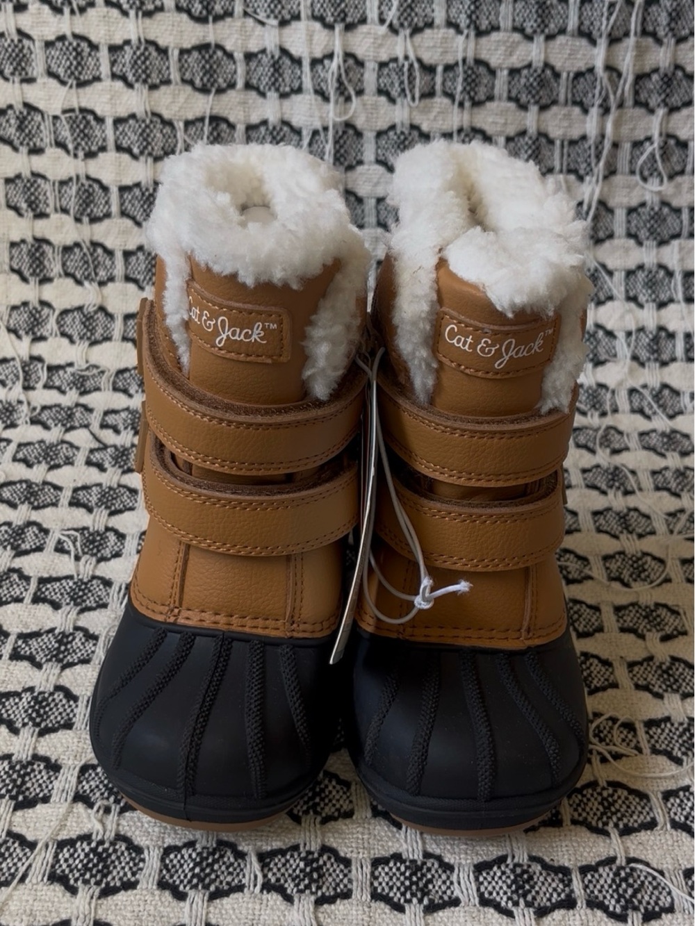 Cat & Jack Toddler Snow Boots Size 8 Tan Black Faux Fur Insulated Winter Boots